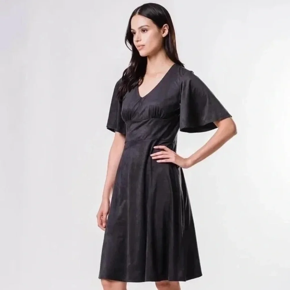 Southcott Threads | Madison Little Black Dress Small